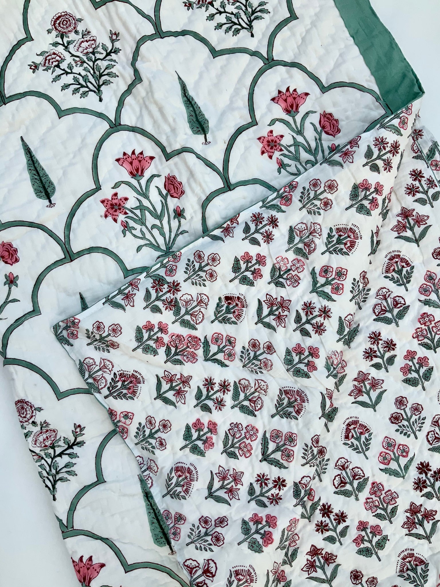 Mughal Bagh Reversible Quilt(Set of 2)