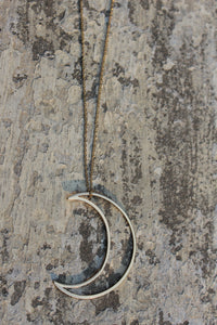 The Lune Necklace