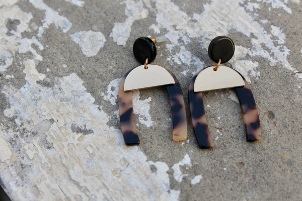 Marbled Horseshoe Resin Earrings