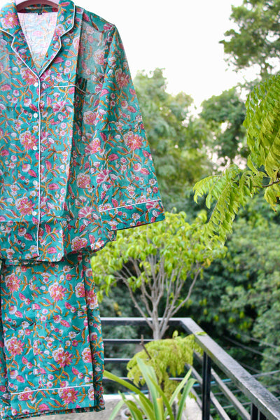 Oriental Lily Forest Night Suit